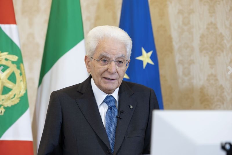 Mattarella: "Assicurare servizi di qualità per l'intero Paese"