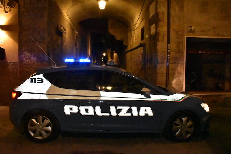 Aggressioni con la siringa ai danni di ragazze a Pisa: c'è un sospettato