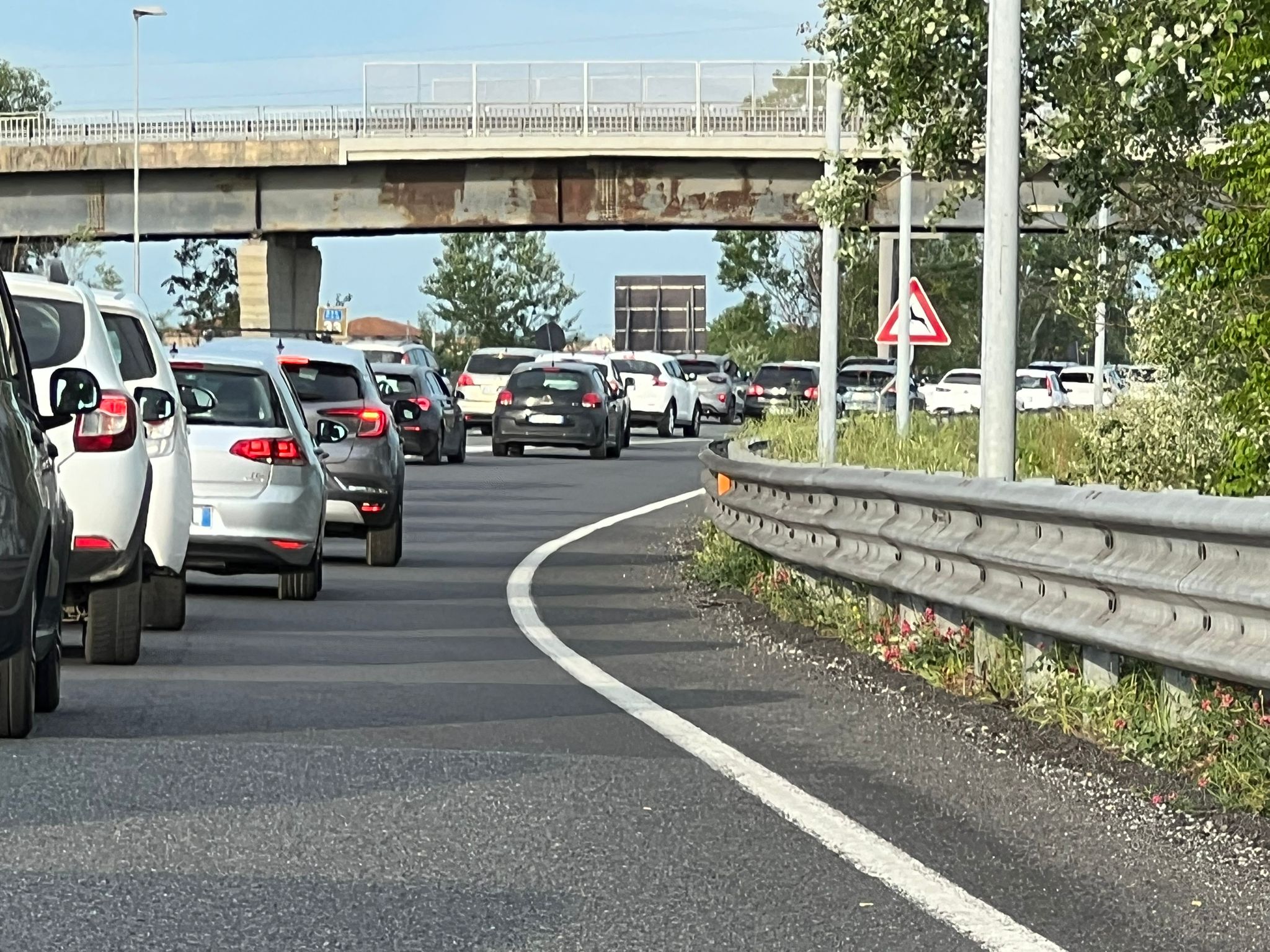 Auto precipita dal viadotto sulla Fi-Pi-Li dopo un incidente, deceduto un 38enne