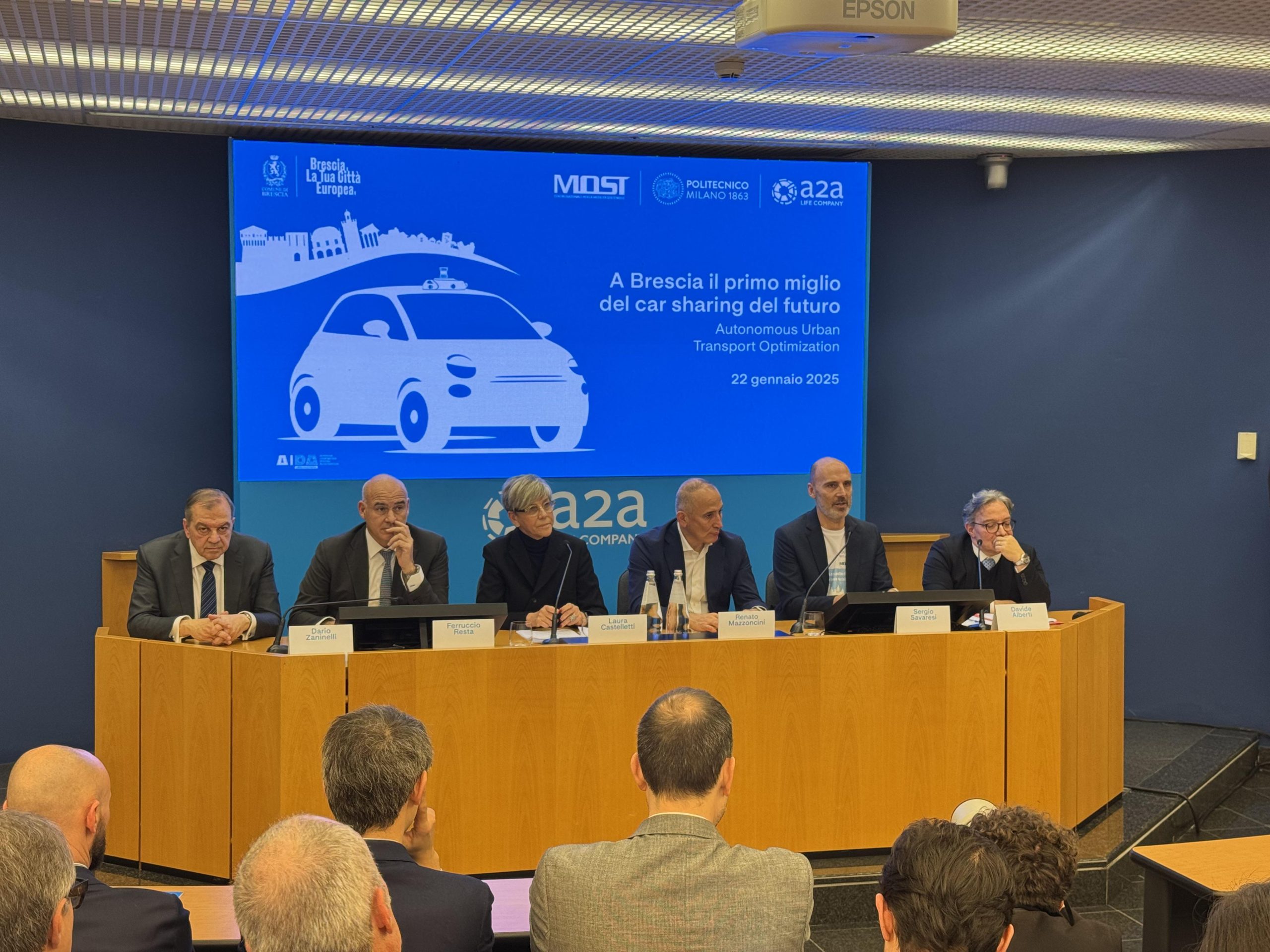 Brescia: Inizia la sperimentazione del primo car sharing a guida autonoma