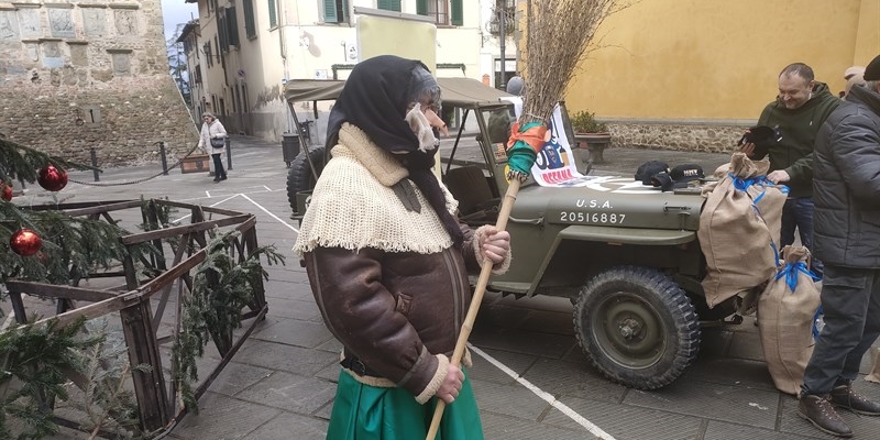 Con treno, a piedi o a Scarperia su una Jeep