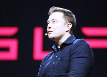 Elon Musk cerca casa in Toscana: nel mirino i castelli di Bibbiano e Montepò.