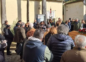 Folla ai funerali di Massimo Talini a Fucecchio