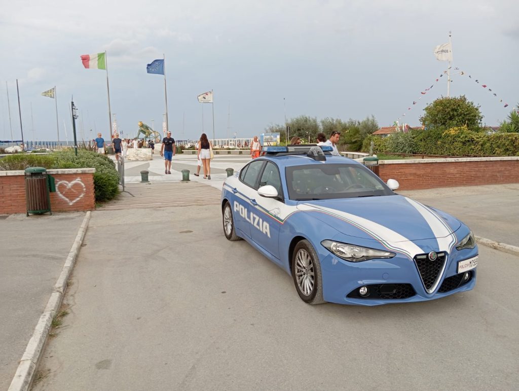 Furti di orologi di lusso in Versilia: due denunce