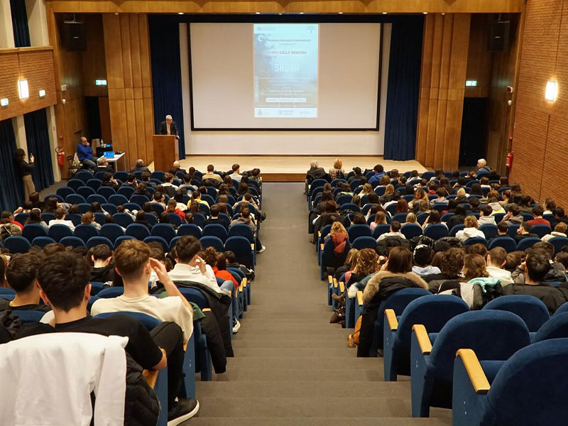 Grande successo per l'iniziativa di Corradini e Shoain destinata agli studenti