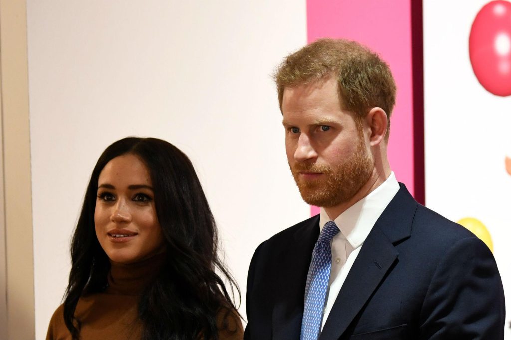 Harry e Meghan: abbracci agli sfollati degli incendi a Los Angeles