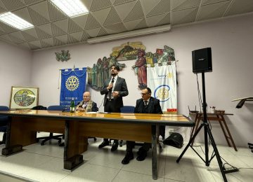 Il Rotary Club Castelfranco di Sotto Valdarno Inferiore e il Rotary E-Club 2071 commemorano la caduta del Muro di Berlino.