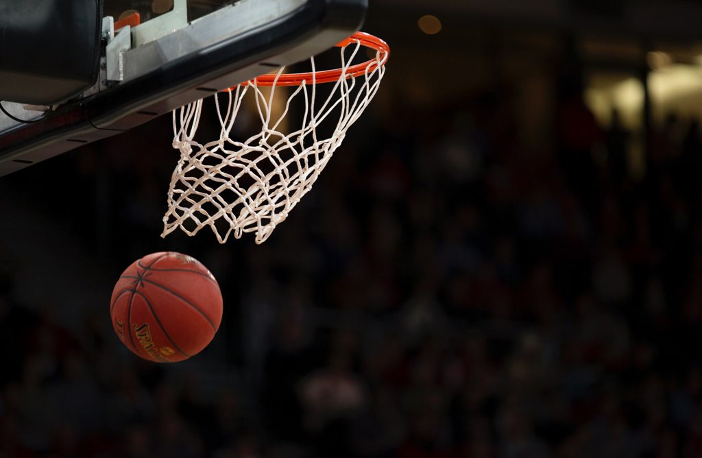 Il murale omaggio a Ilaria Carella e alla sua passione per il basket