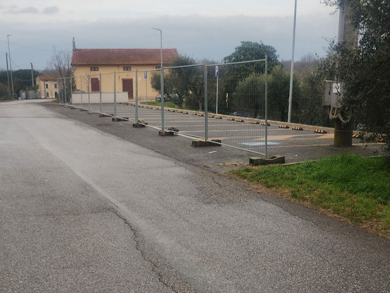 Interrogazione di Sinistra Plurale sul parcheggio costruito due anni fa e mai aperto.