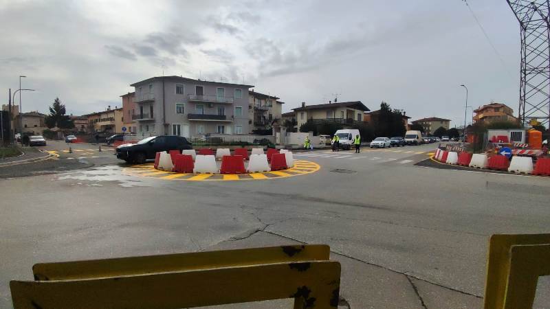 Nuova rotatoria a Castelfranco di Sotto all'incrocio tra Viale Europa e Via Usciana