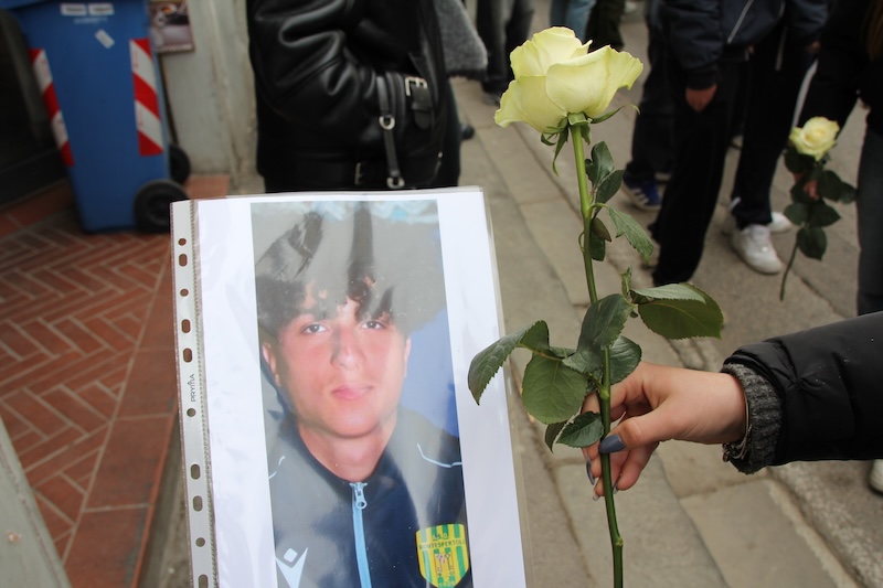 Omicidio di Maati Moubakir: commemorazione organizzata da familiari e amici in Piazza Boccaccio