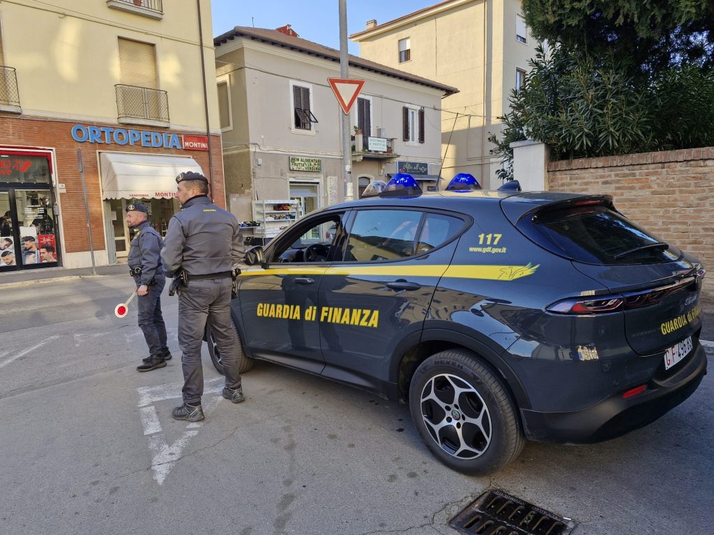 Operazione interforze "ad alto impatto" a Grosseto