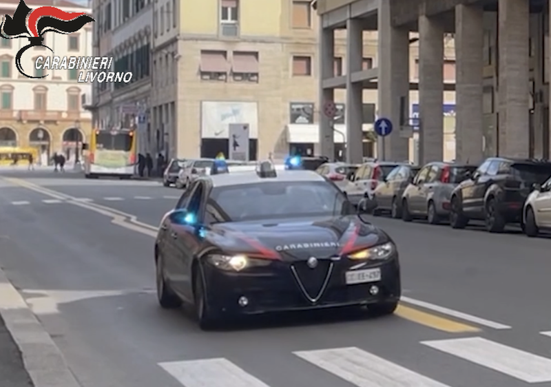 Produzione e traffico di droga: due arresti a Livorno.