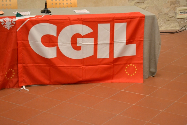 Rider, a Firenze e Prato sciopero indetto da Nidil Cgil: "Condizioni di lavoro insostenibili"