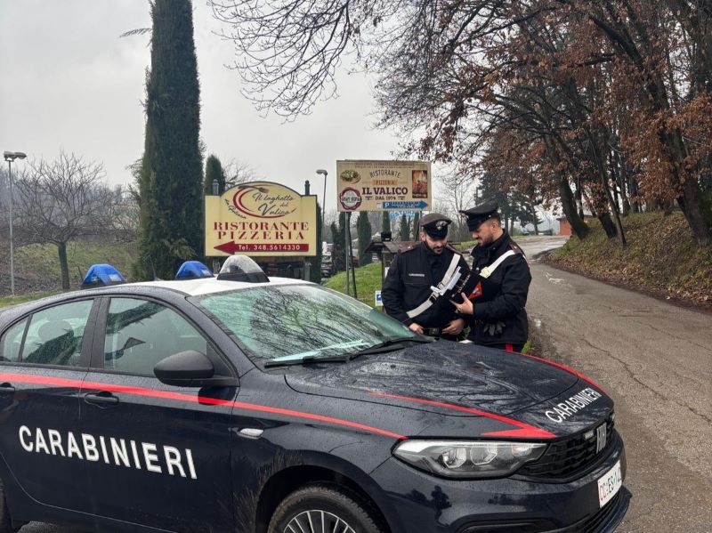 Rubata una vettura in sosta, i carabinieri di Altopascio identificano un 53enne.