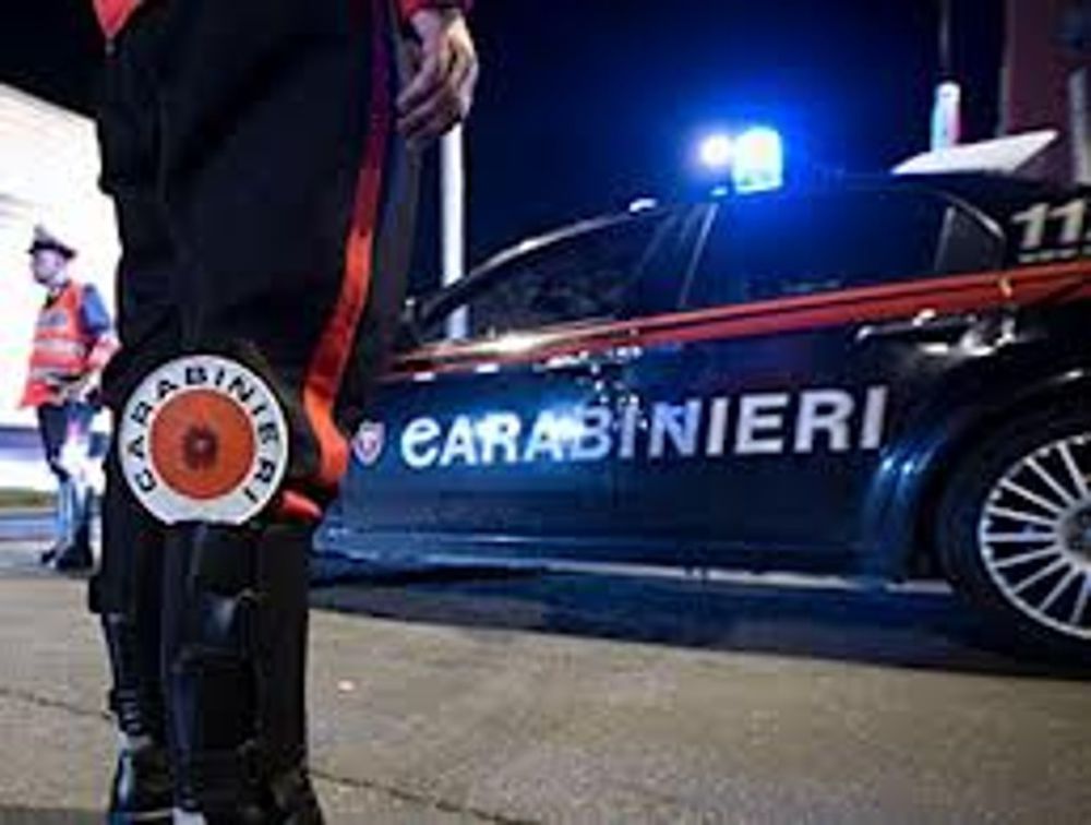 San Casciano in Val di Pesa: Vicino avverte il rumore dei ladri e li mette in fuga, furto in casa sventato