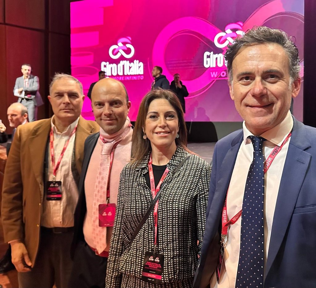 Sport: Pisa sarà tappa del Giro d’Italia 2025, un evento che mancava dal 1980.