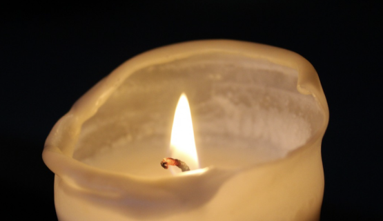 Trovato senza vita il giorno del funerale della madre.