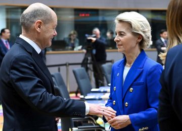 "Ue, Scholz e von der Leyen: Fine delle multe per le auto e vertice sull'acciaio" - Agenzia di stampa Italpress