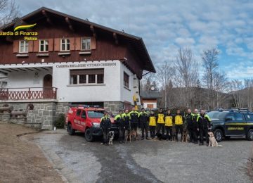 Valanghe ed Emergenze Montane: Esercitazione dei Cani da Ricerca della GDF e dei Vigili del Fuoco