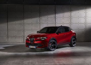 Alfa Romeo Junior: La Grande Novità del 2025 per gli Amanti di Quattroruote