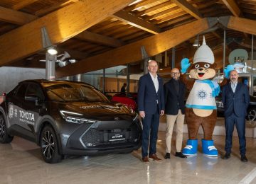 Toyota consegna le prime auto per le Special Olympics di Torino 2025