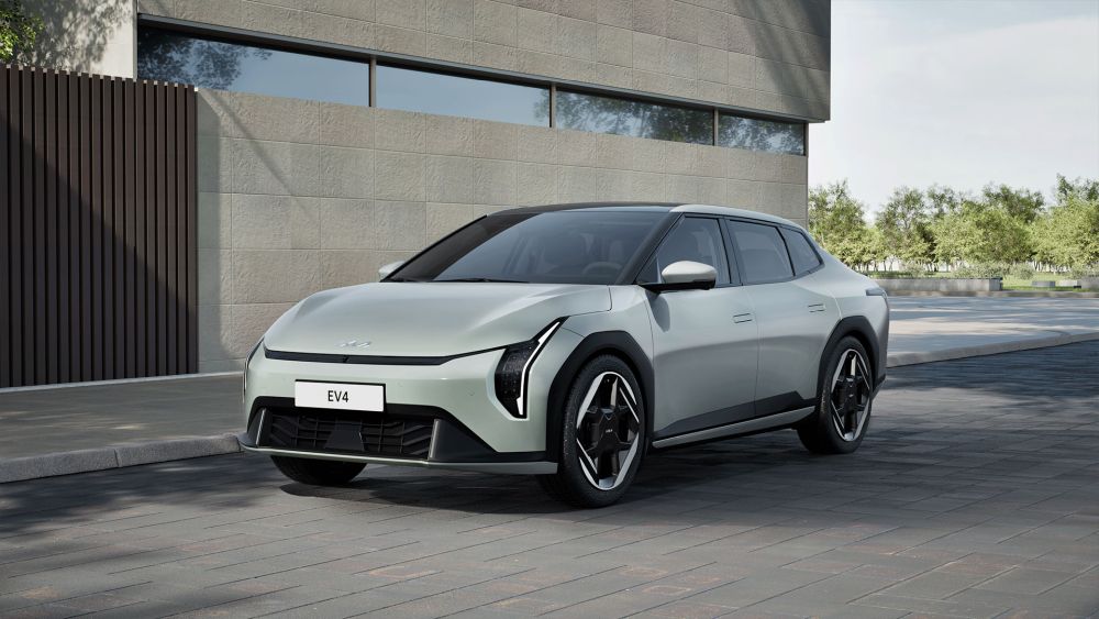 Kia svela in anteprima il design esterno della nuova EV4