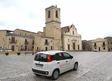 Palazzo Adriano si trasforma in un borgo "smart" grazie alla fibra di Open Fiber