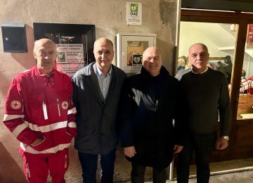 Banca Alta Toscana dona un defibrillatore al Circolo di Montorio