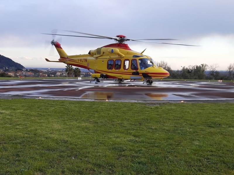 Caduta da cavallo, trasportato in ospedale con l'elisoccorso.