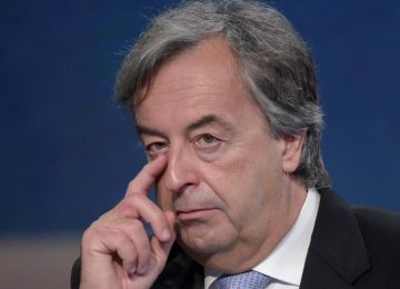 Chiara Nasti si oppone al vaccino contro la pertosse: Burioni avverte l'influencer