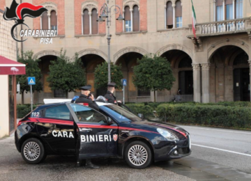 Donna arrestata a Pisa per reati legati agli stupefacenti