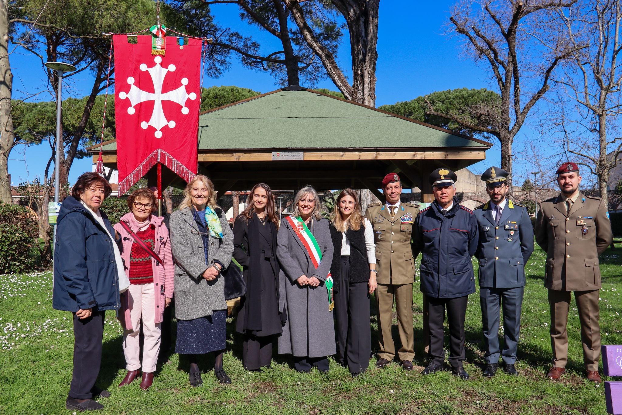 Inaugurazione del gazebo nel giardino Alfredo Solarino di fronte al 'Don Bosco'