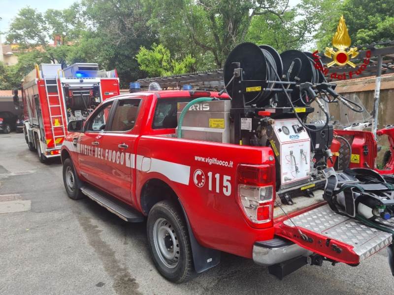 Incendio nelle campagne fiorentine, muore un ottantenne.