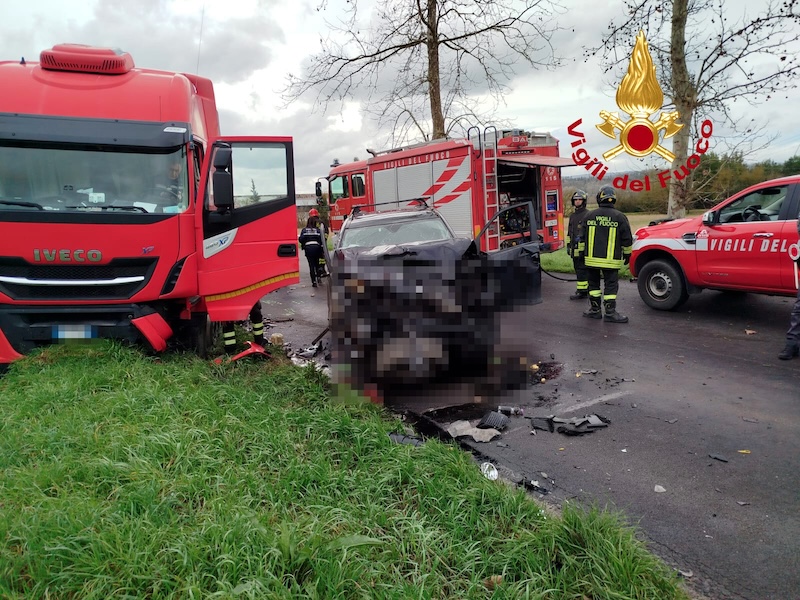 Incidente tra auto e camion a Certaldo: ci sono feriti