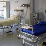 Investito e sbalzato dal cavalcavia, muore un 21enne.