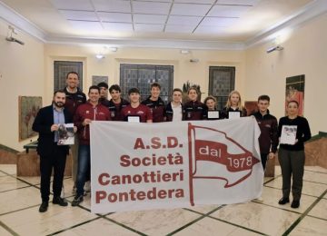 L'Amministrazione Comunale onora gli atleti della Società Canottieri Pontedera