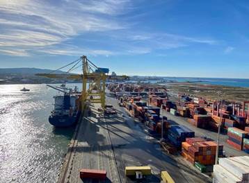 Maggiore controllo nel porto di Livorno per combattere il cibo contraffatto con il nuovo protocollo