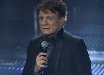 Massimo Ranieri e l'occhio rosso a Sanremo 2025: cosa dice il medico sulle cause e le cure