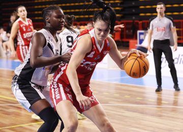 Rosa Scotti conquista la vittoria a La Spezia e termina la partita 62-68.