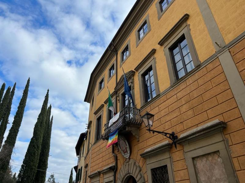 Scuola Media di Ponte a Egola, Vallini "La scuola avrà luogo; nel futuro!"