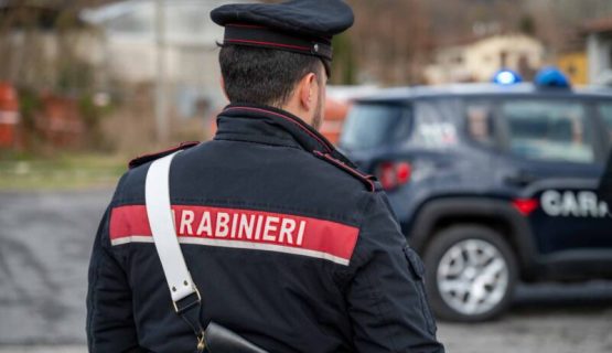 Spargisale danneggiato nel lucchese, denunciato un quarantenne