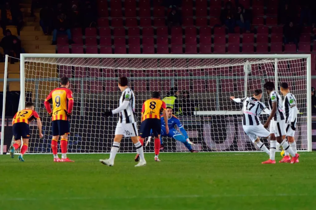 Udinese Triumphant Over Lecce 1-0: Lucca's Ups and Downs - Italpress News Agency