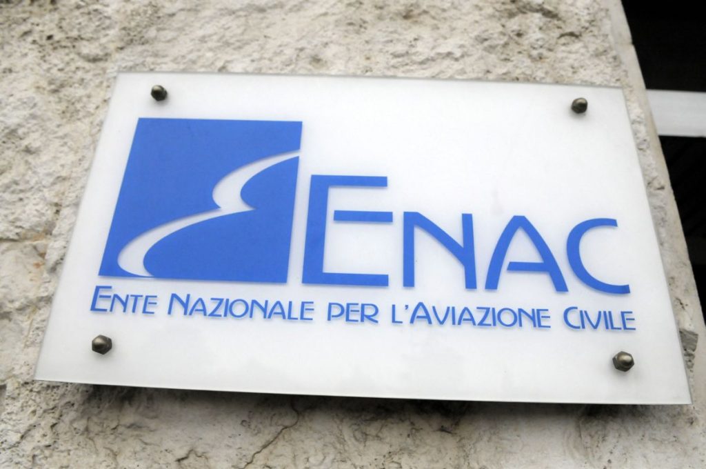 Accordo tra Enac e GSE per la Decarbonizzazione del Settore Aeroportuale