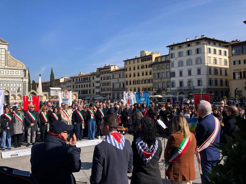 Anniversario della deportazione fiorentina: ANED in Piazza Santa Maria Novella