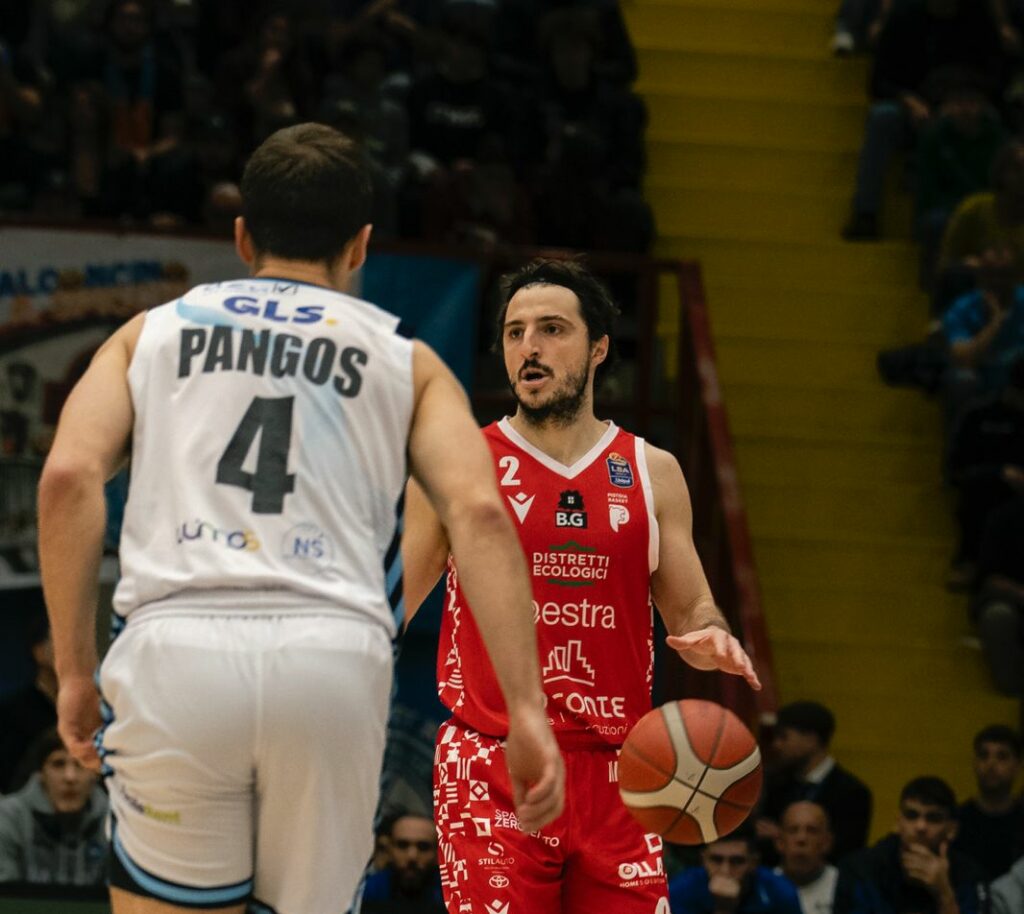 Basket: l'Estra Pistoia vince a Napoli