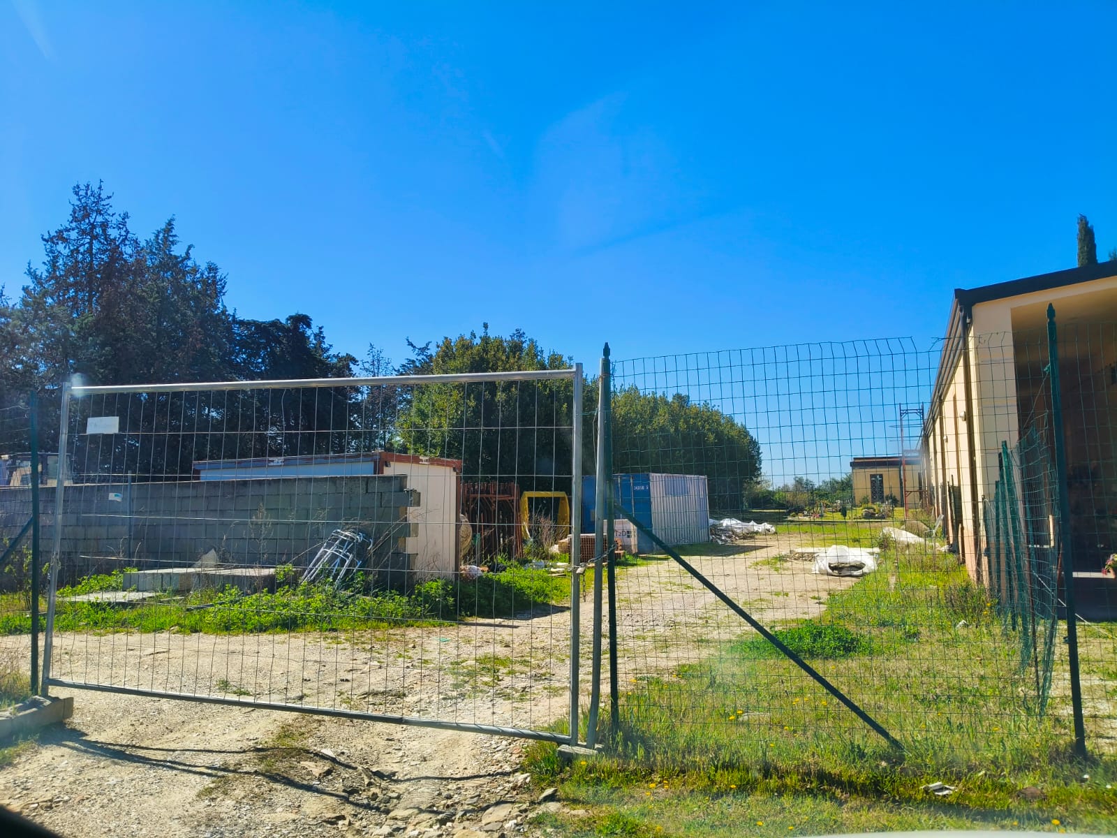 Cimiteri comunali, Uniti per Calci: "Cinque anni di attese e promesse disattese"