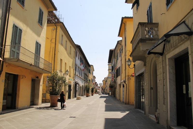 Confcommercio contro il Comune per la mancata esenzione dal pagamento del suolo pubblico