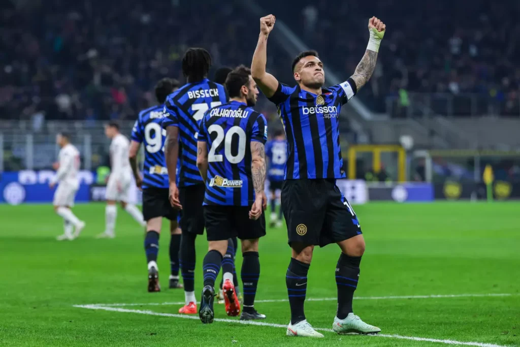 Il Monza sogna, ma crolla a San Siro: l'Inter trionfa 3-2