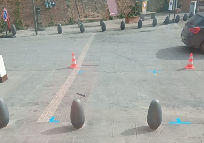 Il PD: "Ennesimo scempio nel centro storico di SMAM"